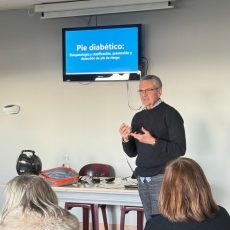 Prevención y cuidado: éxito de la charla sobre pie diabético